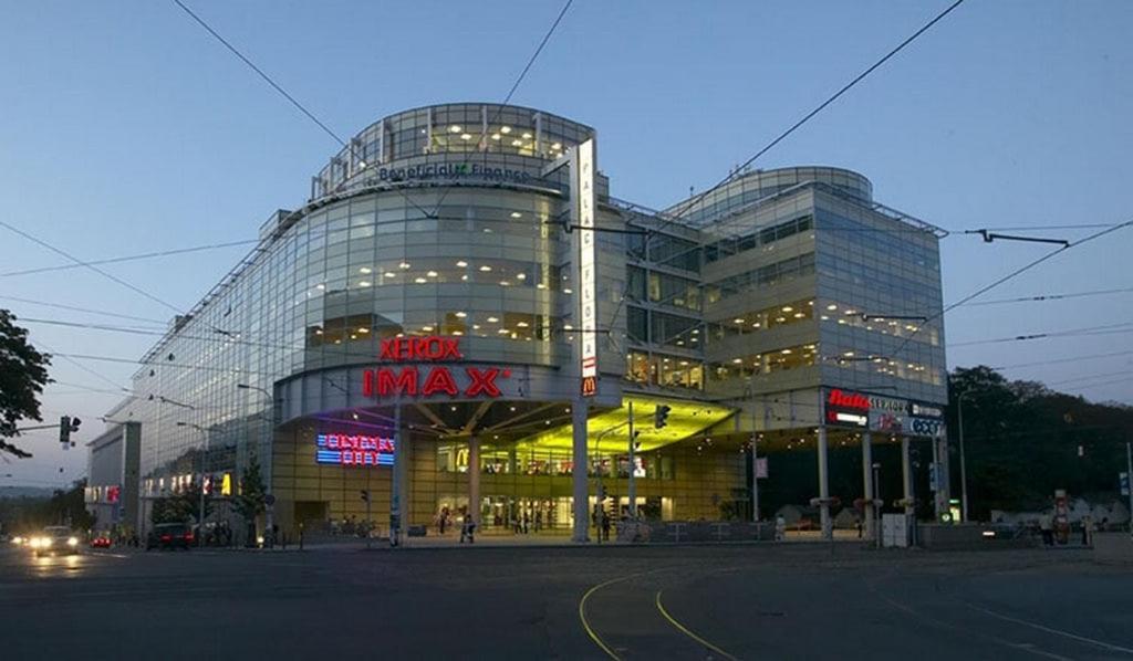 Garden Apartment With Garage In Central Prague Luaran gambar