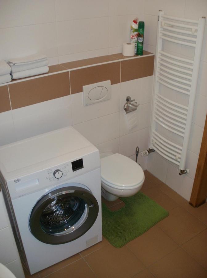 Garden Apartment With Garage In Central Prague Luaran gambar